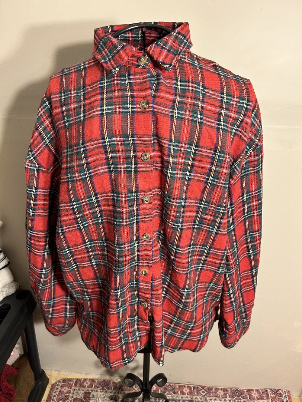 size large womens shirt button up red green   plaid shaket gorpcore